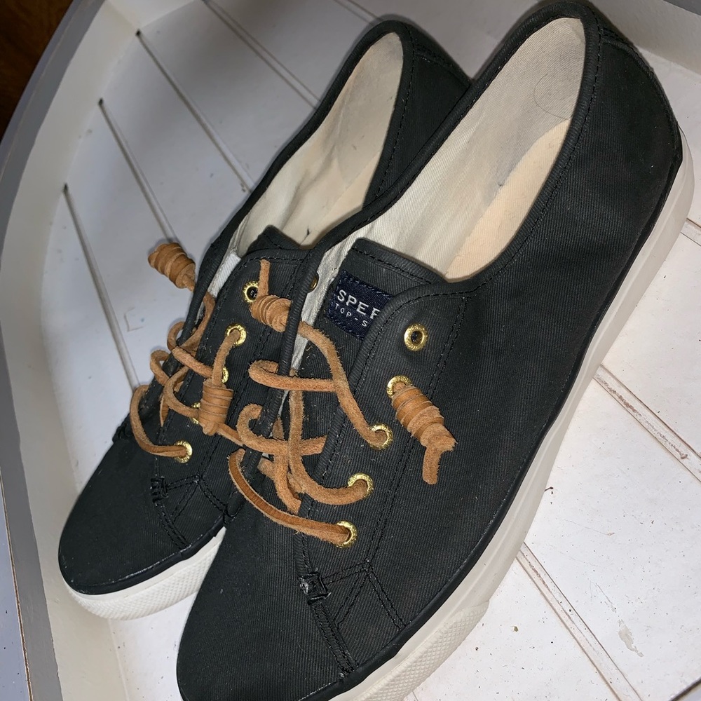 Sperry Top-Sider 9.5 Canvas Lace-Up lightly used